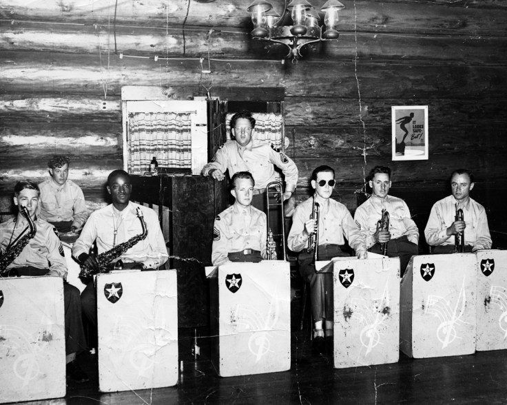 MelWashington2ndInfantryBand1949